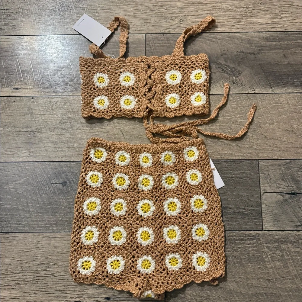 NWT Revolve Lovers + Friends Crochet Daisy Two Piece Set - Picture 5 of 6